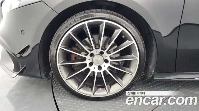 Mercedes-Benz A-Class W177 A220 Sedan - фото 4