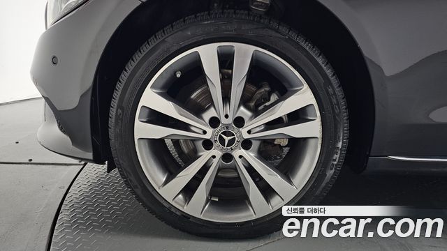 Mercedes-Benz C-Class W205 C220 d 4MATIC - фото 3