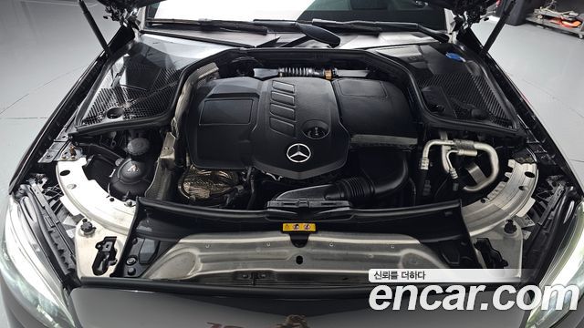 Mercedes-Benz C-Class W205 C220 d 4MATIC - фото 4