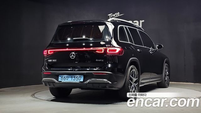 Mercedes-Benz EQB X243 EQB300 4MATIC AMG Line - фото 3
