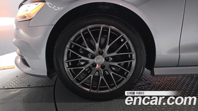Audi A6 35 TDI Premium C7 - фото 4