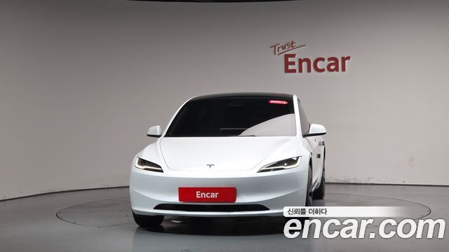 Tesla Model 3 RWD - фото 1