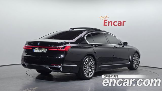 BMW 7 Series G11 730Ld xDrive Design Pure Excellence - фото 1