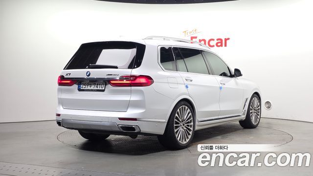 BMW X7 G07 xDrive 40d Design Pure Excellence 7-Seater - фото 1