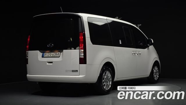 Hyundai Staria Cargo 5-Seater Modern - фото 1