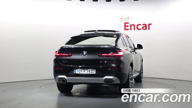 BMW X4 G02 xDrive20i xLine - фото 3