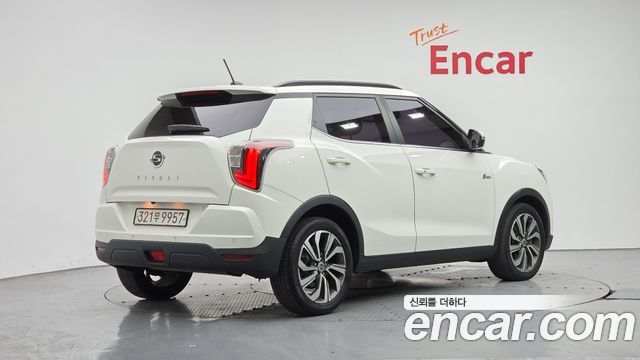 SsangYong Tivoli Gasoline 1.5 2WD V3 - фото 1