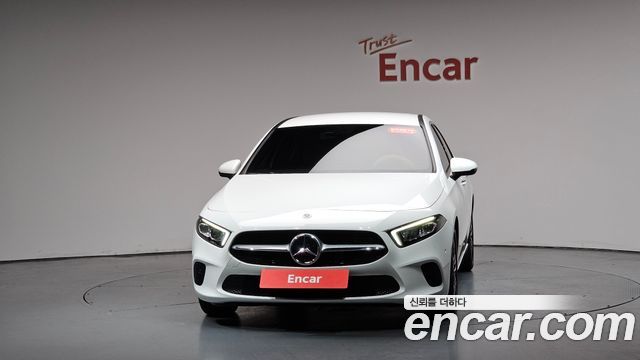 Mercedes-Benz A-Class W177 A220 Sedan - фото 1