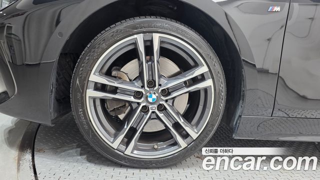 BMW 1 Series F40 120i M Sports - фото 4