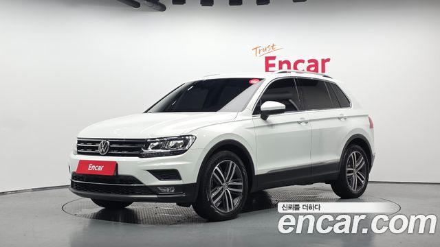 Volkswagen Tiguan 2-го поколения 2.0 TDI Premium - фото 0