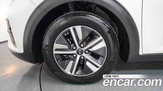 Kia Niro Новый 1.6 HEV Prestige - фото 4