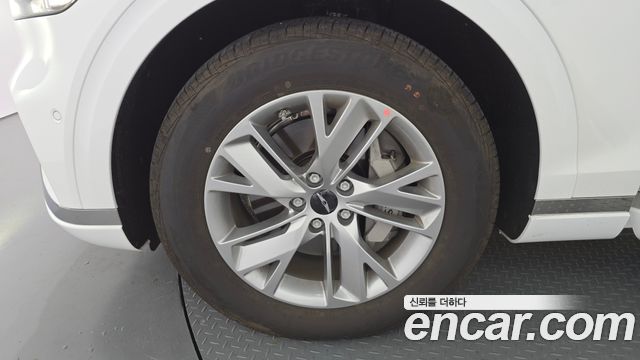 Genesis GV70 2.5T Gasoline AWD - фото 4