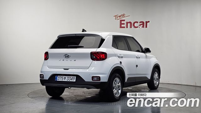 Hyundai Venue 1,6 Premium - фото 0