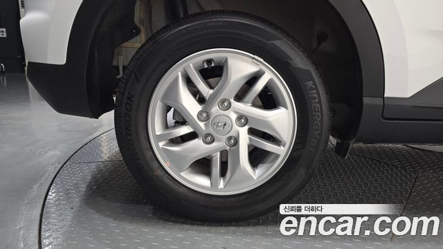 Hyundai Venue 1,6 Premium - фото 3