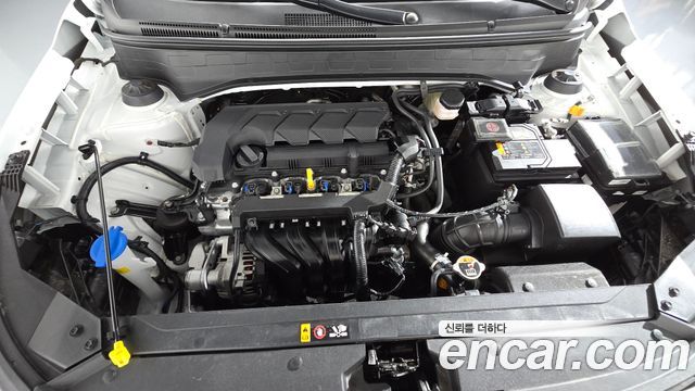 Hyundai Venue 1,6 Premium - фото 4