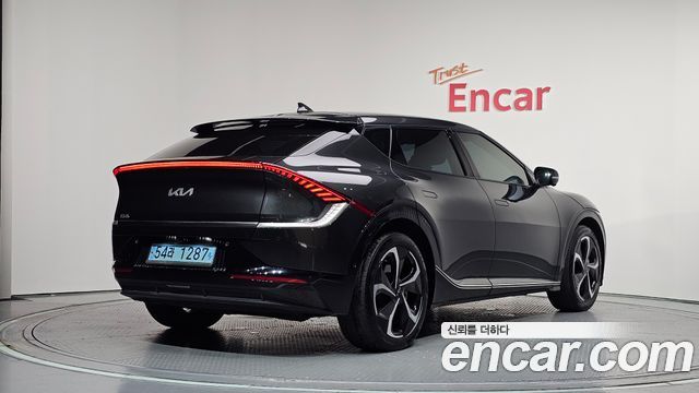 Kia EV6 Long Range Earth - фото 1