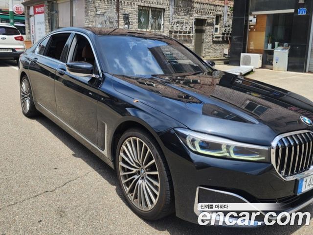BMW 7 Series G11 745Le iPerformance Design Pure Excellence - фото 1