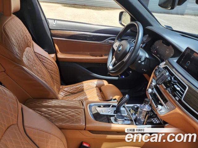BMW 7 Series G11 745Le iPerformance Design Pure Excellence - фото 2