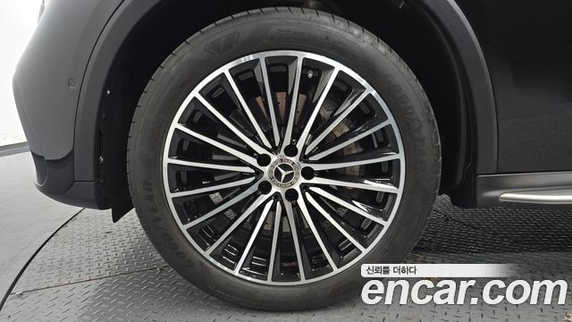 Mercedes-Benz GLC-Class X254 GLC300 4MATIC AMG Line - фото 3