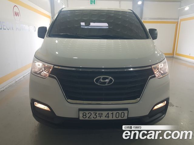 Hyundai Starex Новый Van 3-Seater Style - фото 1