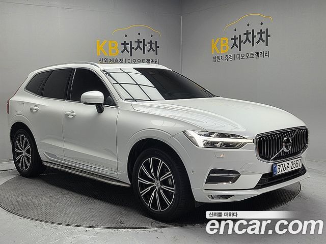 Volvo XC60 2-го поколения B5 Inscription - фото 2