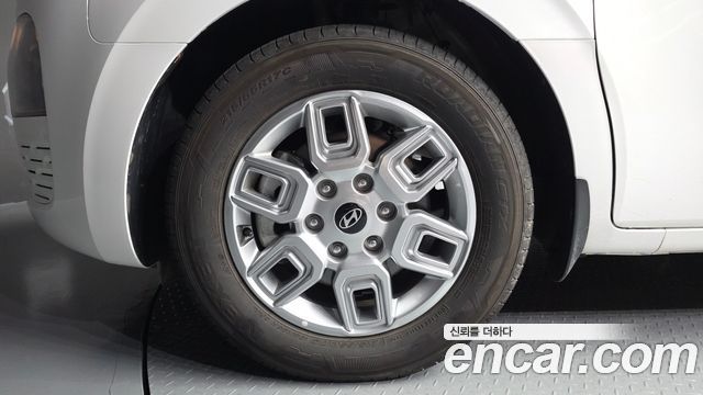 Hyundai Staria Tourer 9-Seater Modern - фото 4