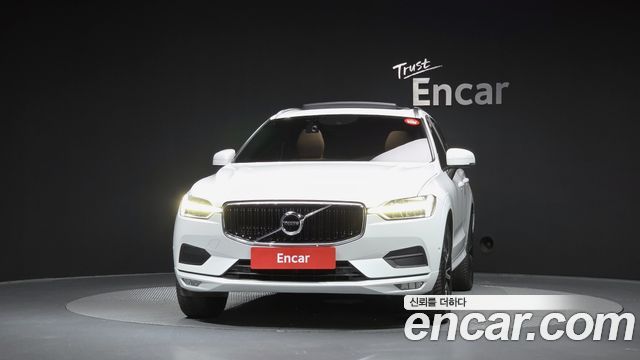Volvo XC60 2-го поколения D5 Momentum - фото 2