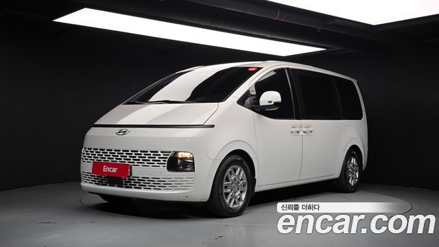 Hyundai Staria 4WD Tourer 9-Seater Modern - фото 0