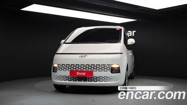 Hyundai Staria 4WD Tourer 9-Seater Modern - фото 2