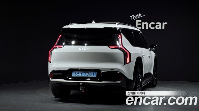 Kia EV9 Long Range 4WD GT Line - фото 2