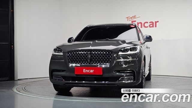 Lincoln Aviator 2-го поколения 3.0 Black Label AWD - фото 2