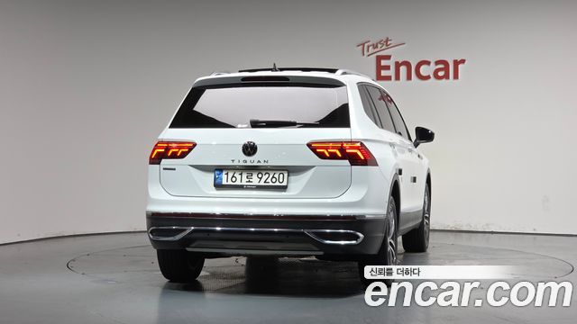Volkswagen Tiguan Allspace 2.0 TSI Prestige - фото 3
