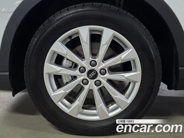 Audi Q3 F3 35 TDI - фото 4