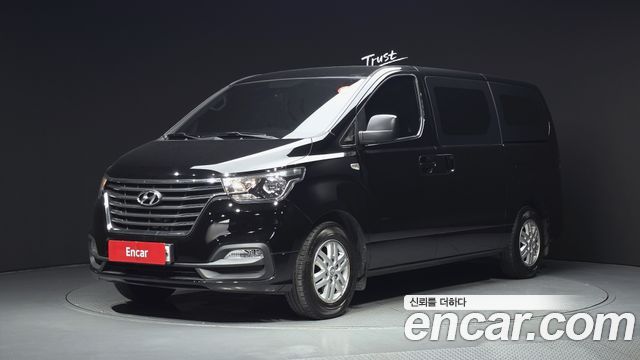 Hyundai Starex Новый Van 3-Seater Smart - фото 0