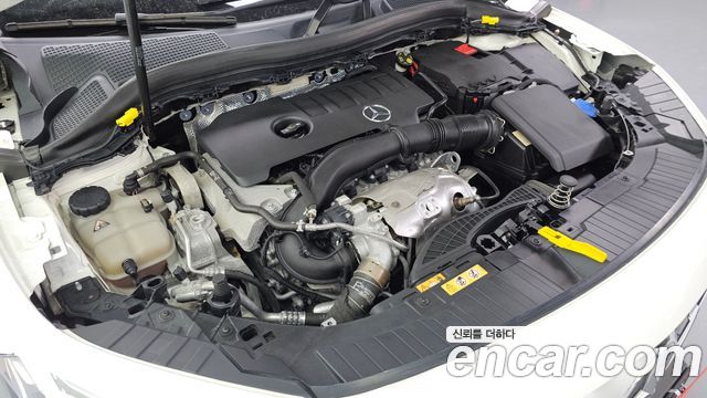 Mercedes-Benz GLA-Class H247 GLA250 4MATIC - фото 4
