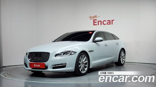 Jaguar XJ 3.0D Premium Luxury LWB X351 - фото 0