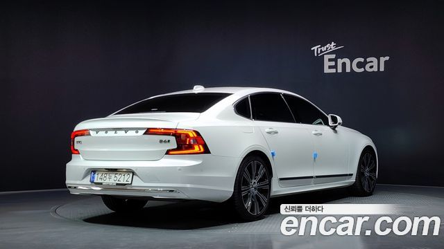 Volvo S90 B6 AWD Ultra Bright - фото 1
