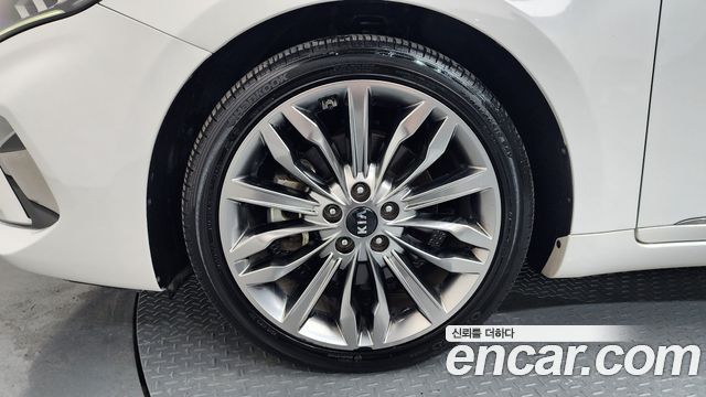 Kia K7 Premier 3.0 GDI Signature - фото 3