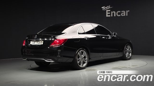 Mercedes-Benz C-Class W205 C220 d Avantgarde - фото 1