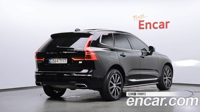 Volvo XC60 2-го поколения T8 Inscription - фото 1