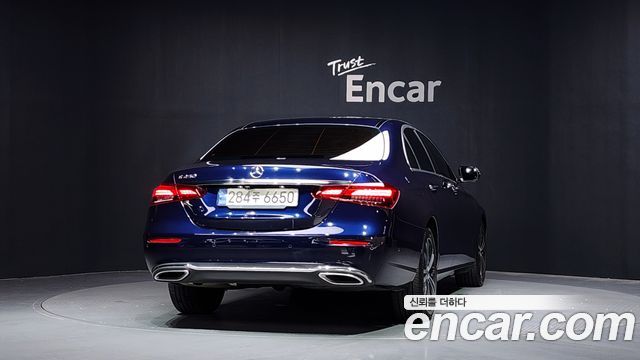 Mercedes-Benz E-Class W213 E250 Avantgarde - фото 3