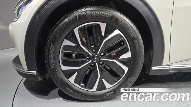 Kia EV6 Long Range Light - фото 4
