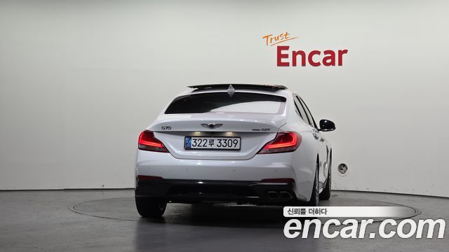 Genesis G70 2.0T Elite - фото 3