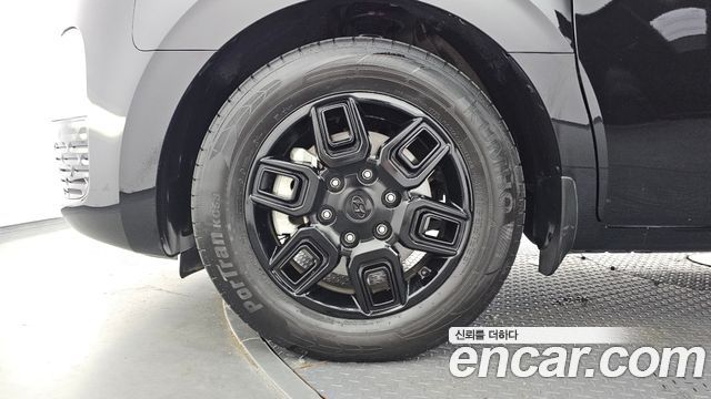 Hyundai Staria Cargo 5-Seater Modern - фото 4
