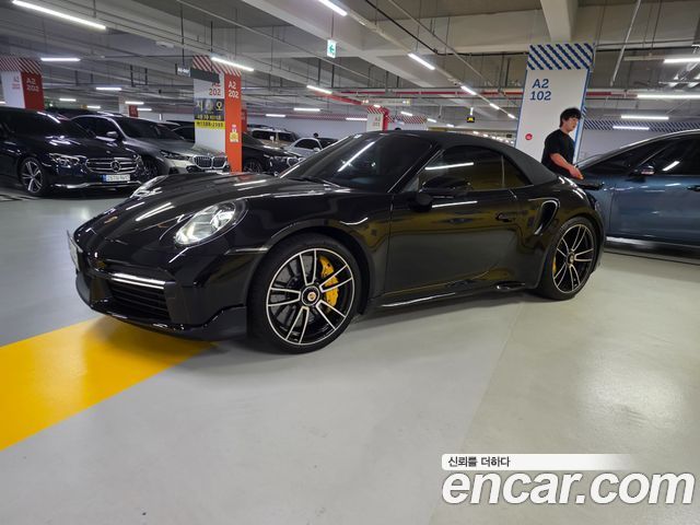 Porsche 911 Turbo S Cabriolet - фото 0