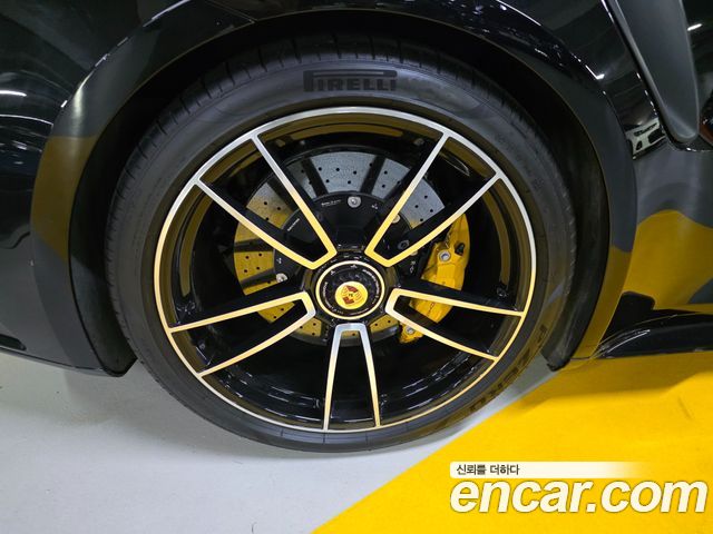 Porsche 911 Turbo S Cabriolet - фото 4