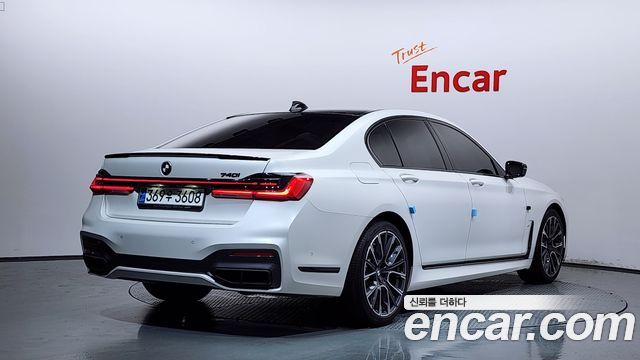 BMW 7 Series G11 740i M Sport - фото 1