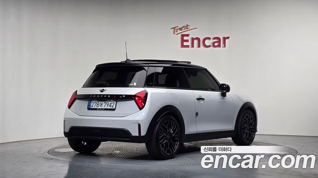 Mini Cooper S 4-го поколения Favoured - фото 0