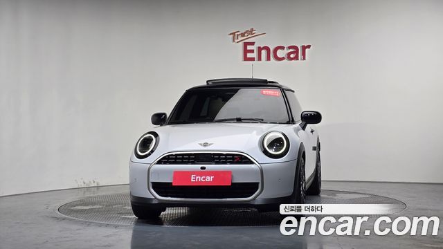 Mini Cooper S 4-го поколения Favoured - фото 1