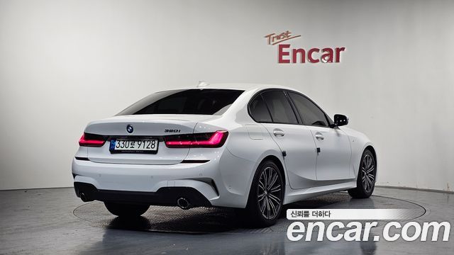 BMW 3 Series G20 320i M Sport - фото 1